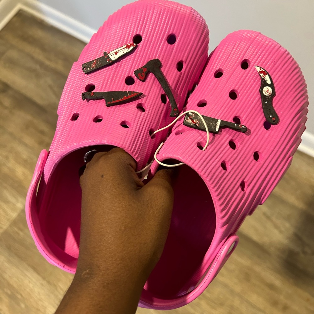 Pink Round Toe Lightweight Clogs